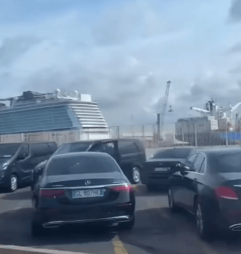 car worth crores to billions of rupees was seen outside the cruise in Ambani function