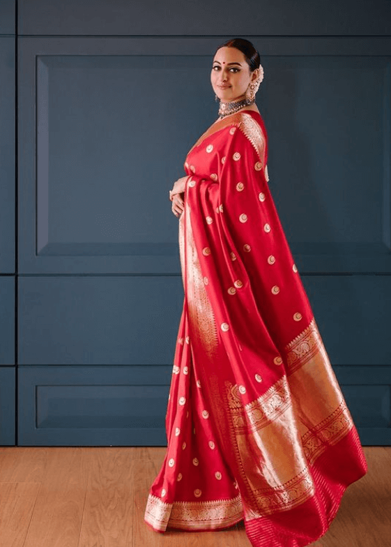 price of the red saree worn by Sonakshi Sinha