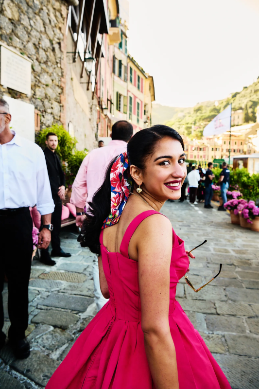 Radhika won people hearts in a pink gown at the pre-wedding party